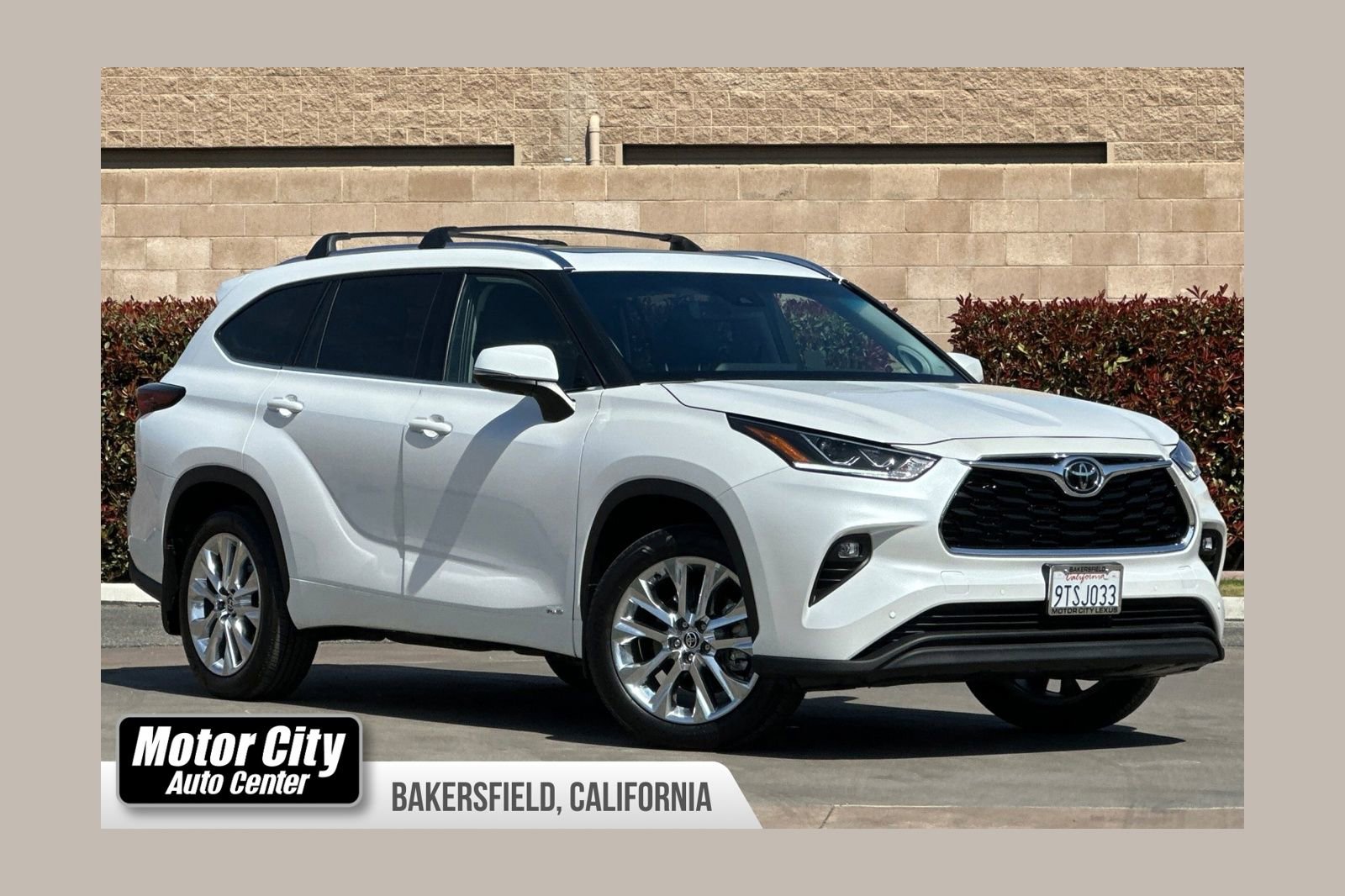 Used 2026 Toyota Highlander Limited image 1