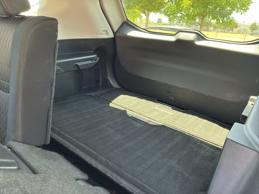 Used 2019 Nissan Rogue SV w/ Premium Package FWD image 48