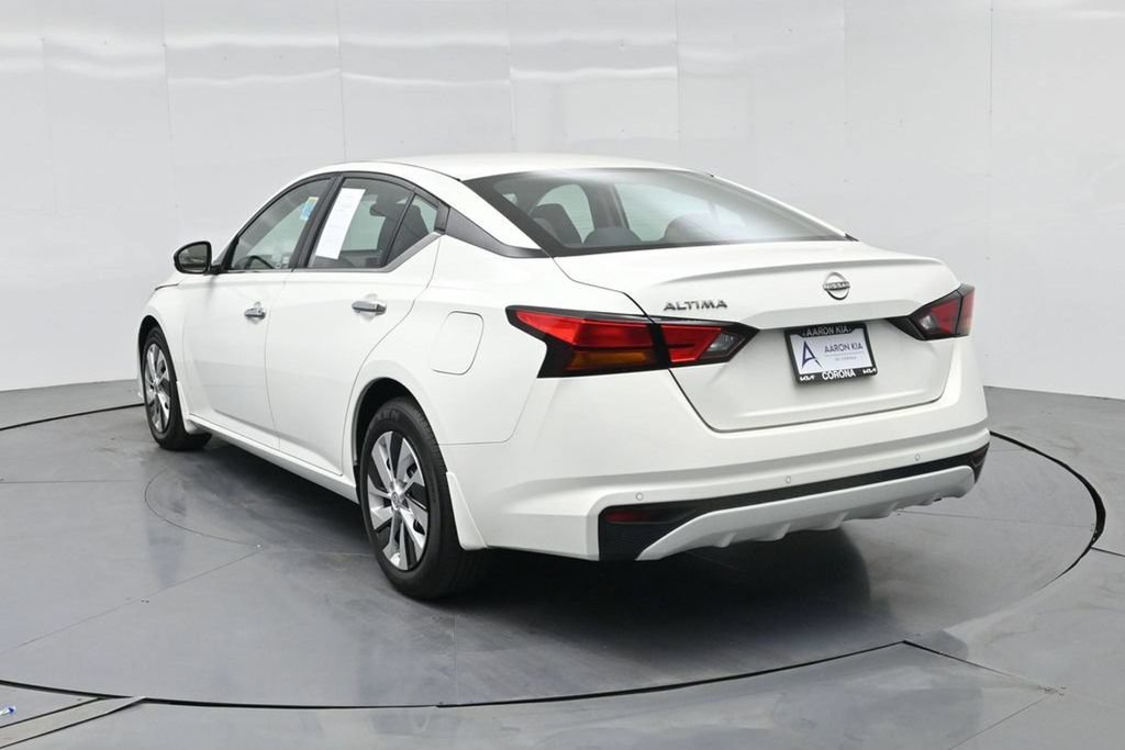 Used 2023 Nissan Altima 2.5 S FWD image 5