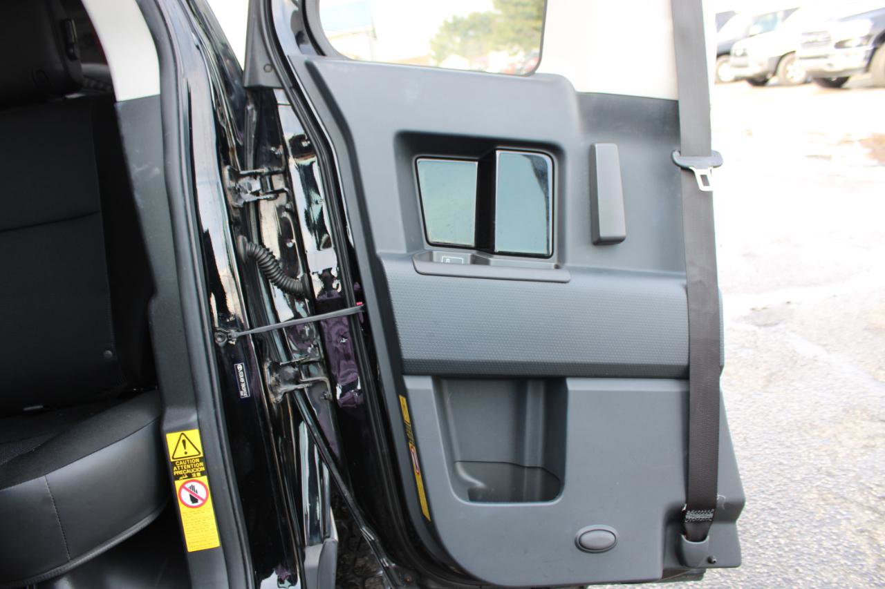 Used 2011 Toyota FJ Cruiser 4WD w/ Upgrade Pkg image 34