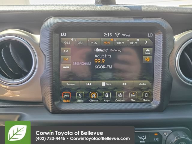 Used 2018 Jeep Wrangler Unlimited Sahara AWD/4WD image 17