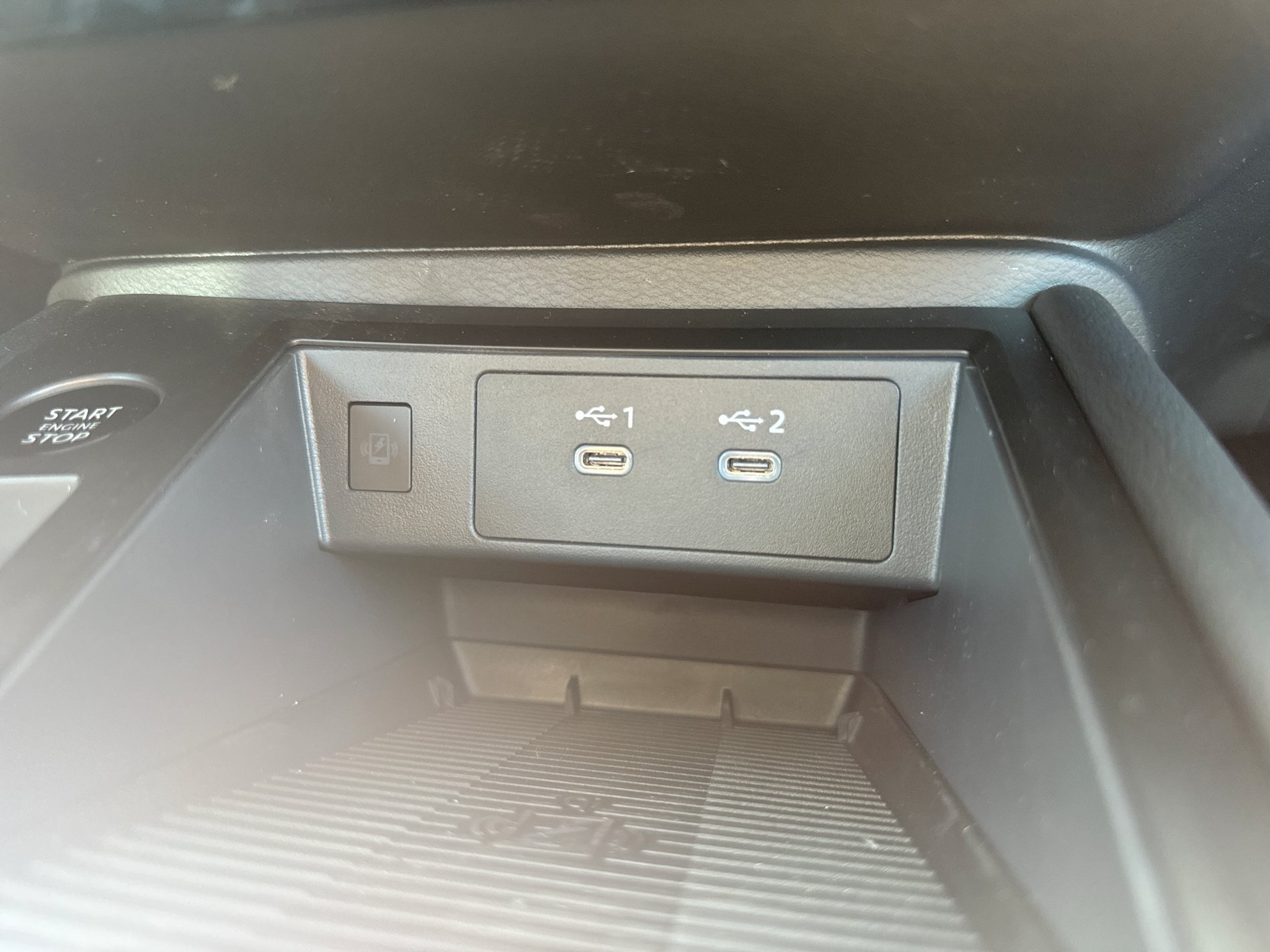 New 2026 Nissan Kicks SR w/ Cold Weather Package FWD image 21