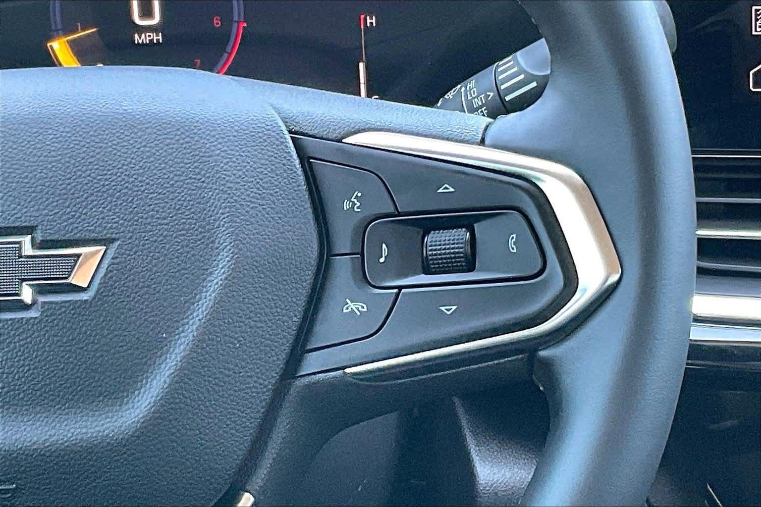 Used 2025 Chevrolet Trax ACTIV w/ Driver Confidence Package FWD image 24