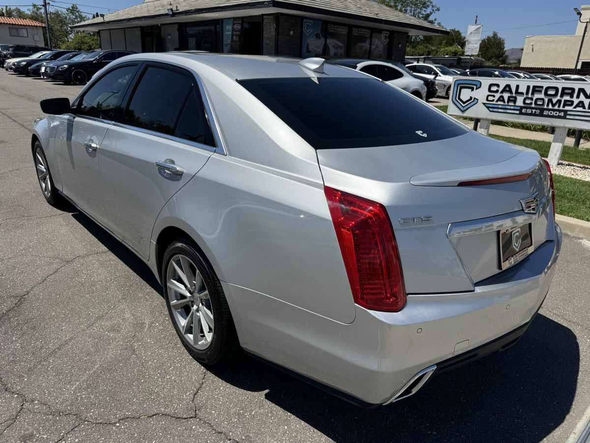 Used 2019 Cadillac CTS Luxury RWD image 3