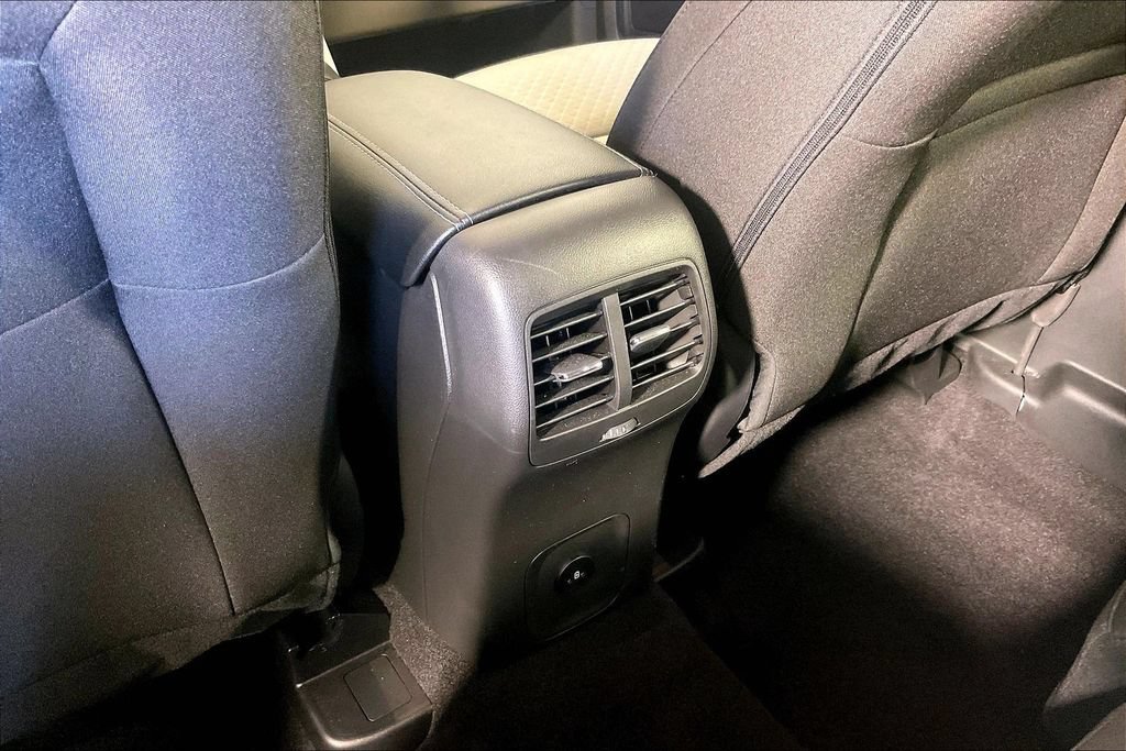 Used 2024 Ford Escape Active AWD/4WD image 29