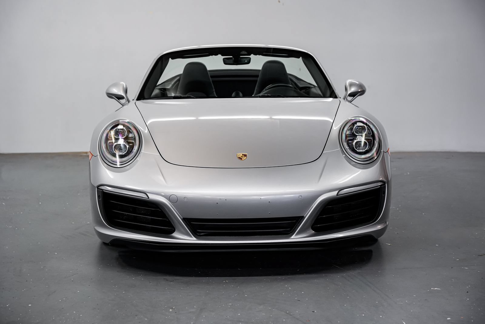 Used 2018 Porsche 911 Carrera S RWD image 5