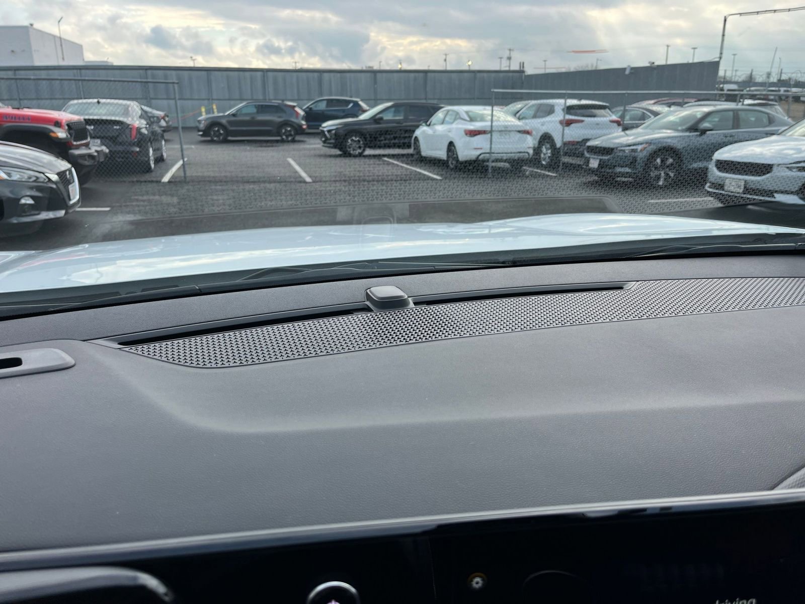 Used 2025 Chevrolet Equinox LT image 18