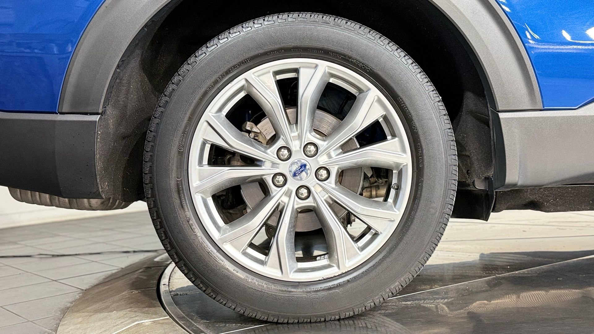 Used 2021 Ford Explorer Limited w/ Equipment Group 301A image 24