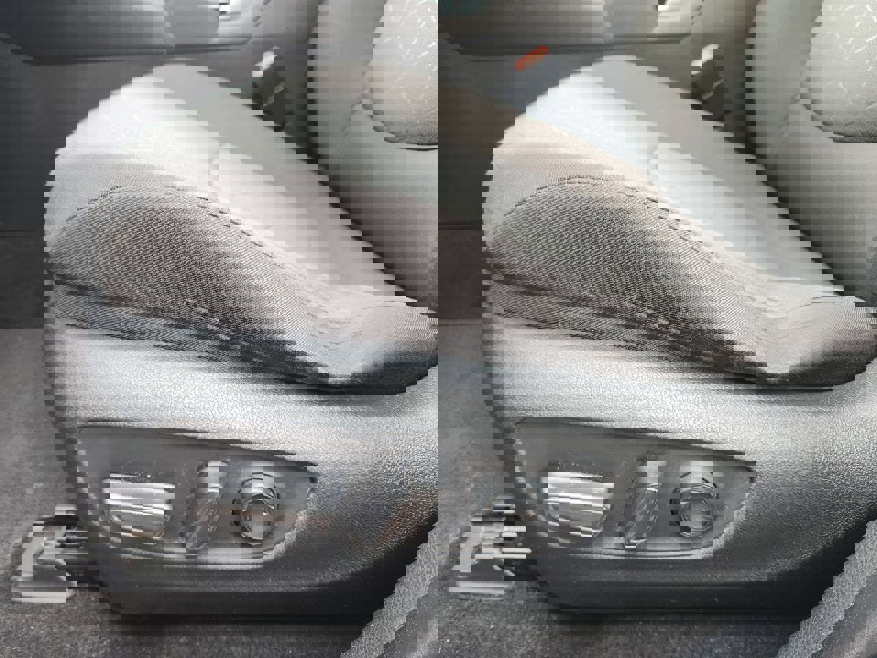 Used 2022 Toyota RAV4 XLE w/ Convenience Package image 23