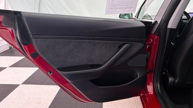 Used 2019 Tesla Model 3 Long Range RWD image 17