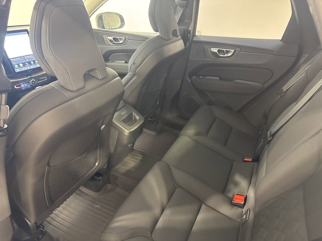 Used 2026 Volvo XC60 B5 Plus w/ Climate Package AWD/4WD image 21