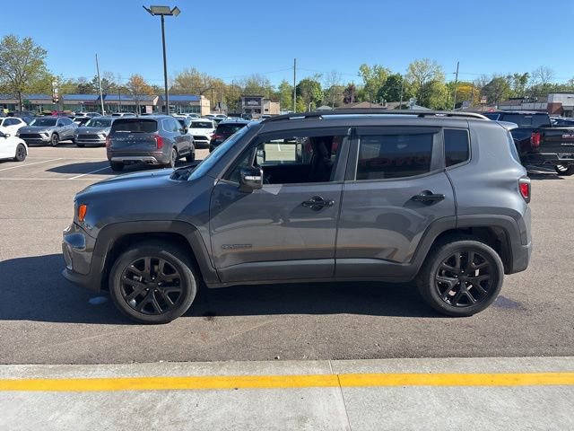Used 2022 Jeep Renegade Altitude w/ Sun/Sound Group AWD/4WD image 11