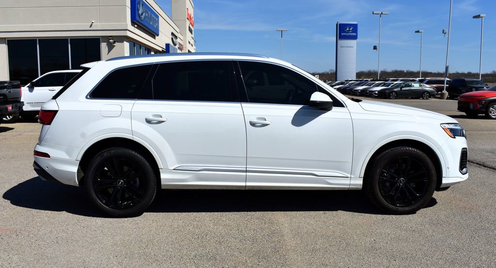 Used 2025 Audi Q7 3.0T Premium Plus image 2