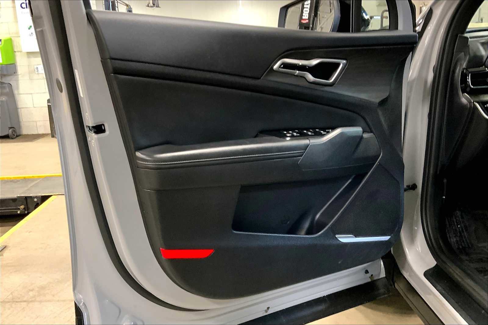 Used 2024 Kia Sportage X-Line w/ X-Line Premium Package image 22