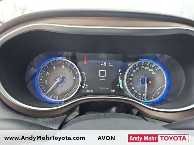 Used 2018 Chrysler Pacifica Touring-L Plus image 16