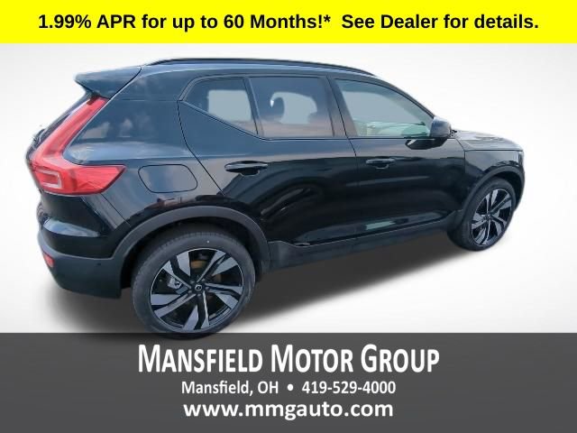 New 2026 Volvo XC40 B5 Plus w/ Protection Package Premier AWD/4WD image 7