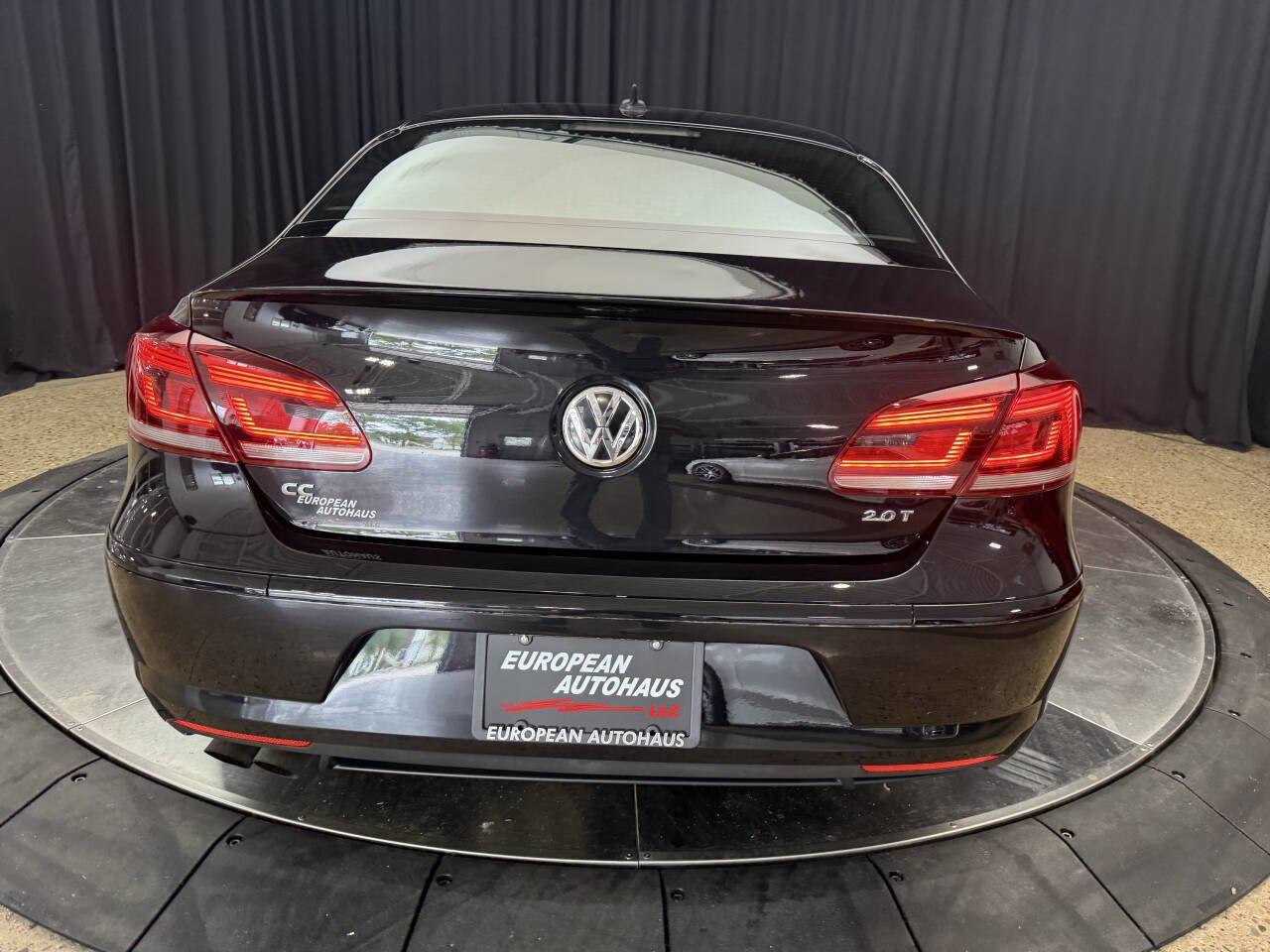 Used 2015 Volkswagen CC R-Line FWD image 9