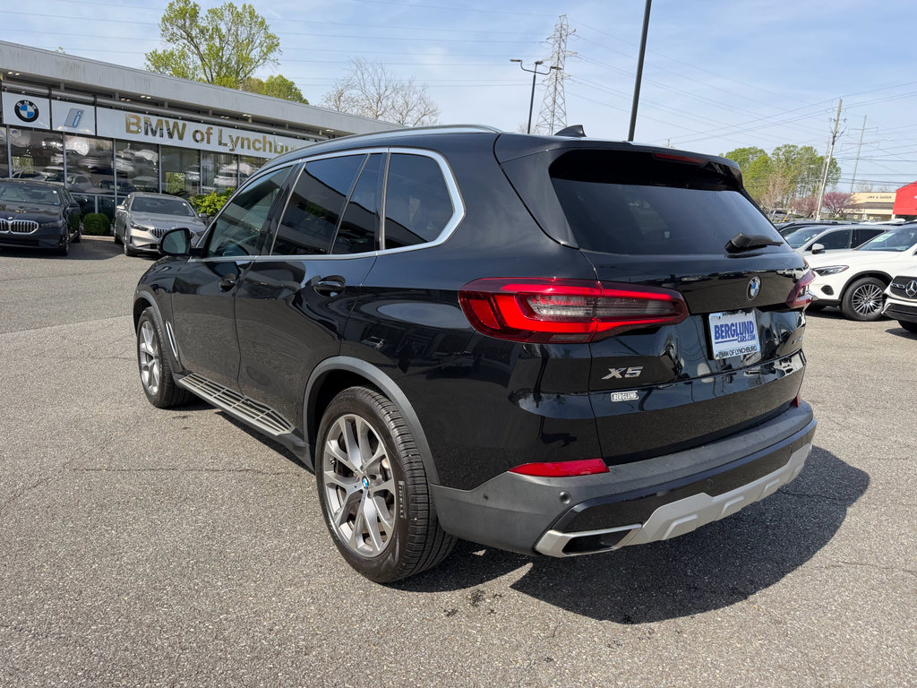 Used 2021 BMW X5 xDrive40i w/ Premium Package image 4