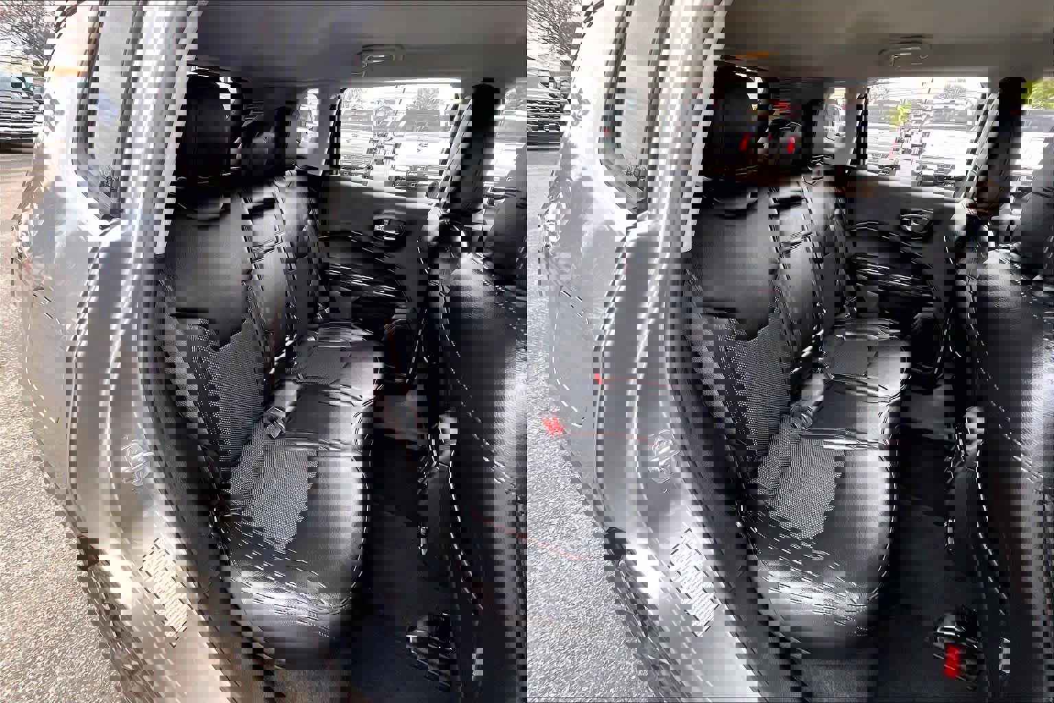 Used 2019 Jeep Compass Trailhawk image 19