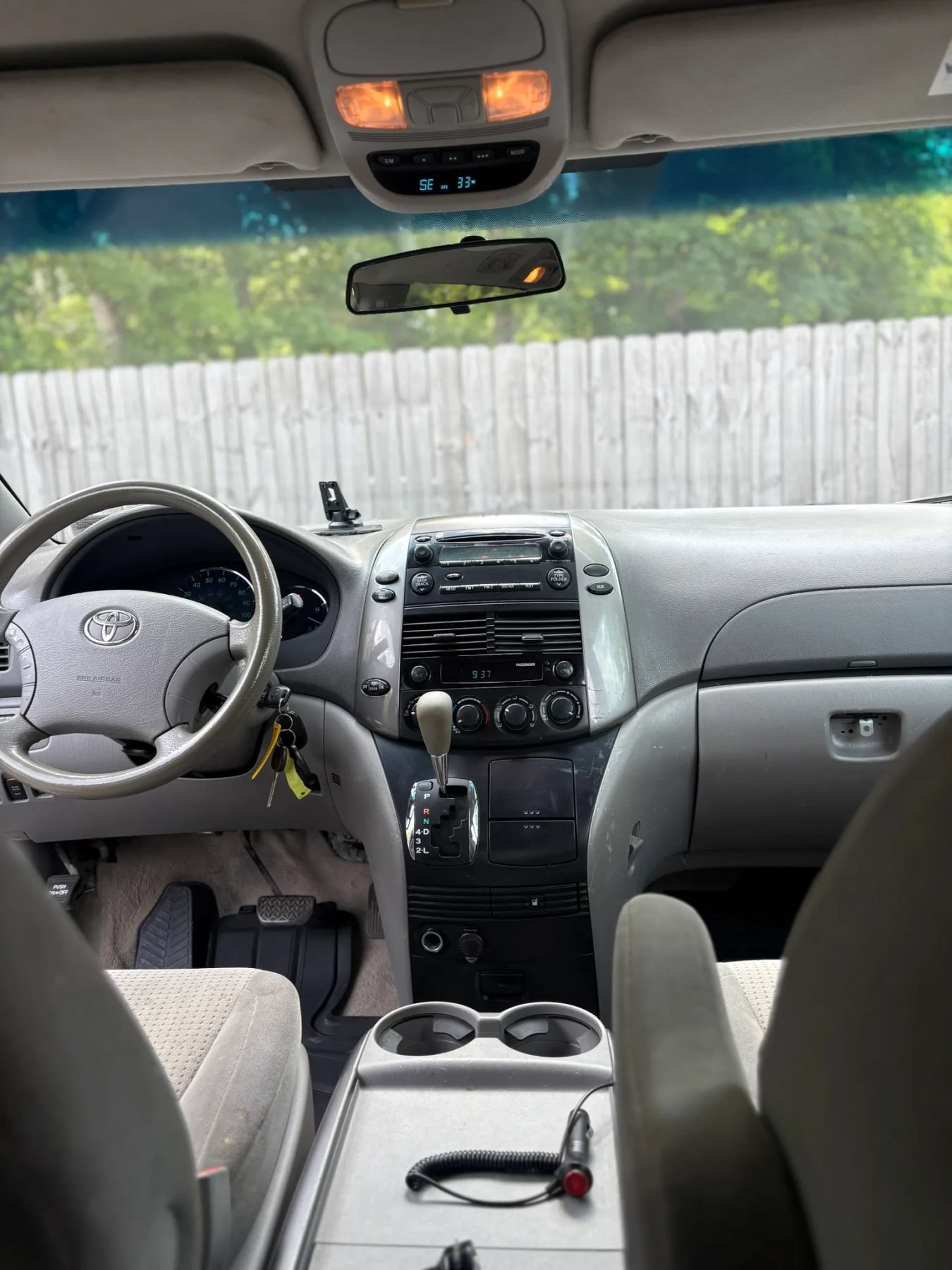 Used 2010 Toyota Sienna LE FWD image 28