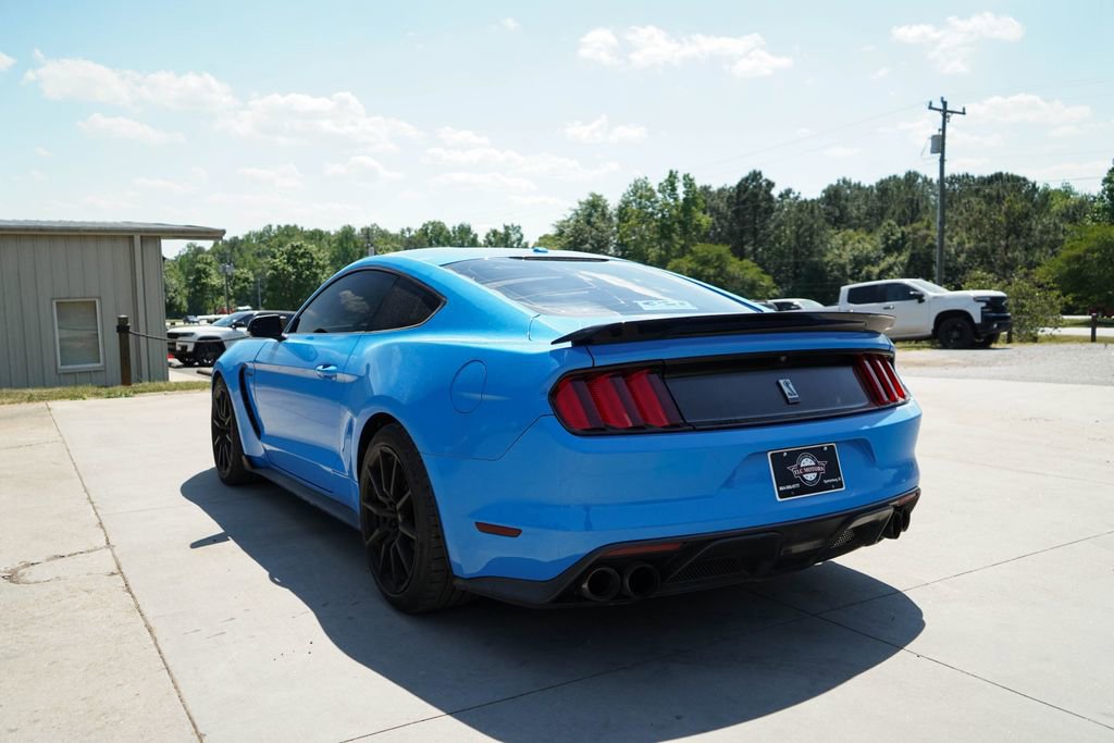 Used 2017 Ford Mustang Shelby GT350 RWD image 4