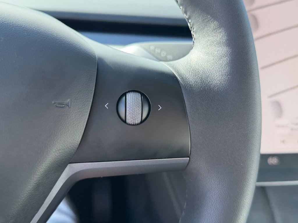 Used 2023 Tesla Model 3 Standard Range RWD image 21