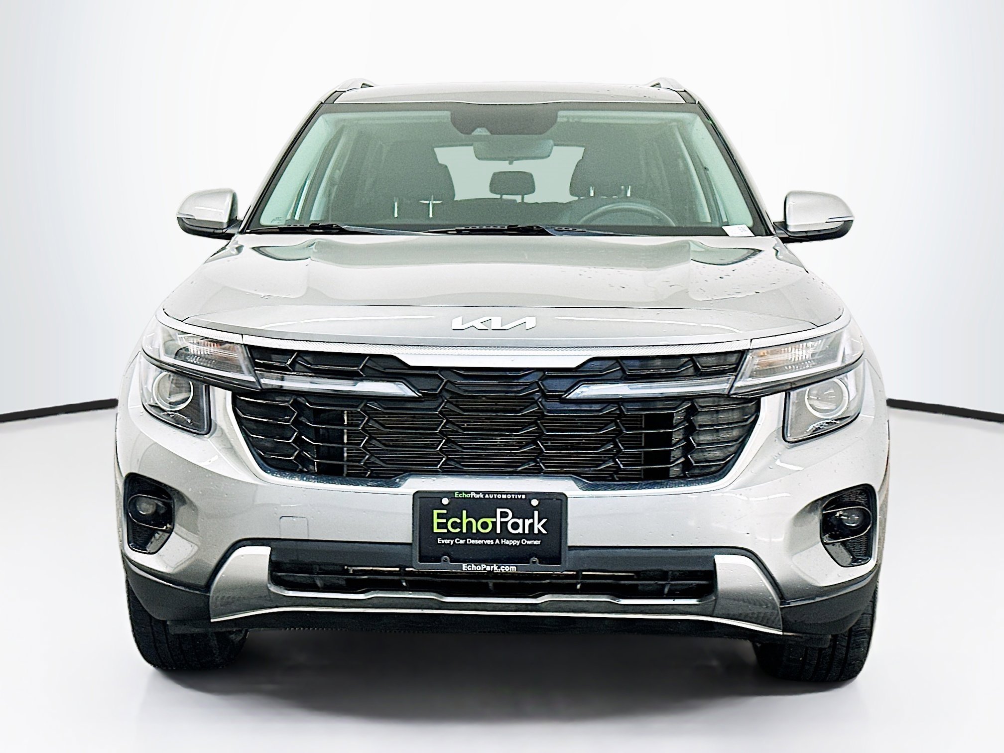 Used 2024 Kia Seltos S image 2