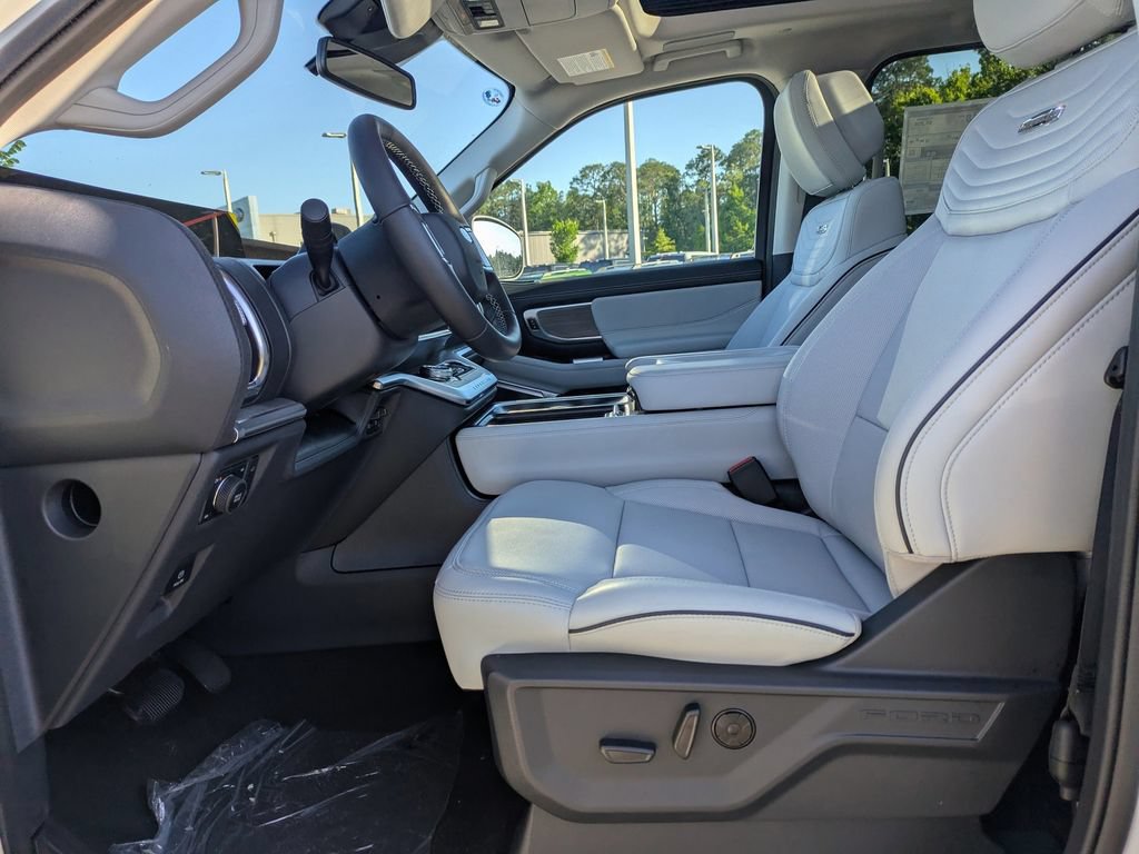 New 2026 Ford Expedition Max Platinum w/ Platinum Ultimate Package AWD/4WD image 16