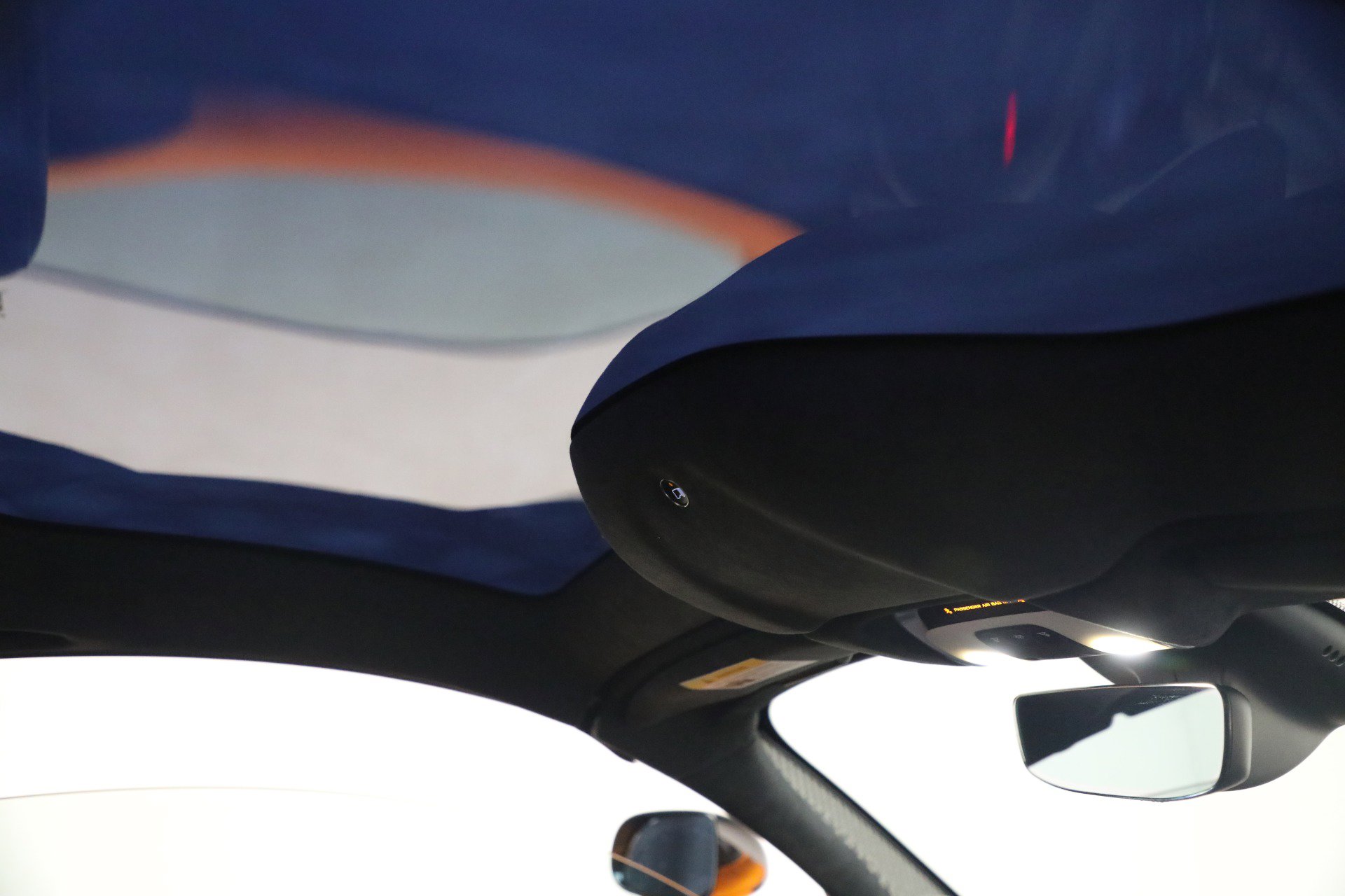 Used 2025 McLaren 750S Spider RWD image 36