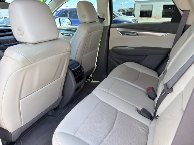 Used 2021 Cadillac XT5 Premium Luxury FWD image 22