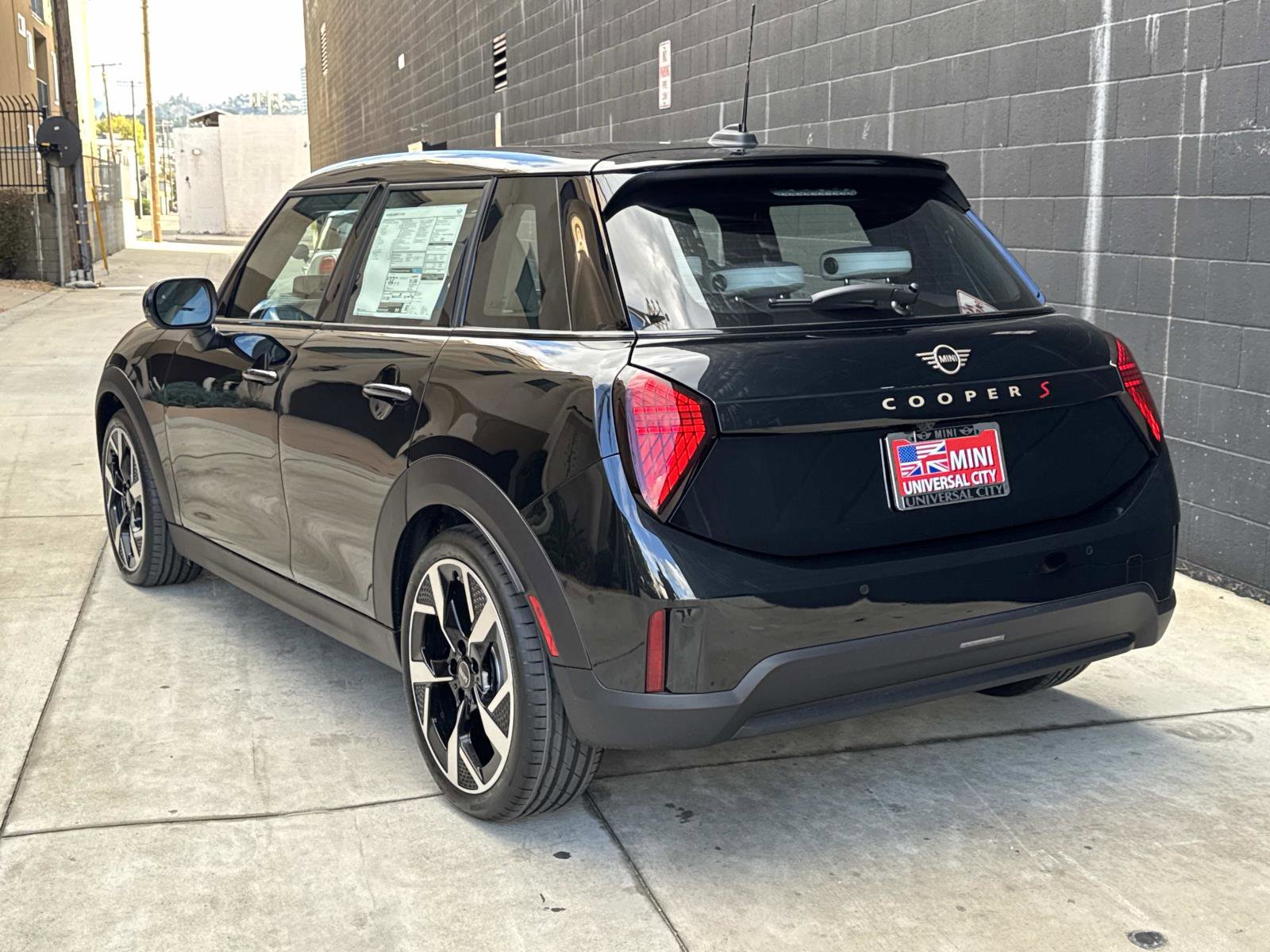 New 2026 MINI Cooper S image 3