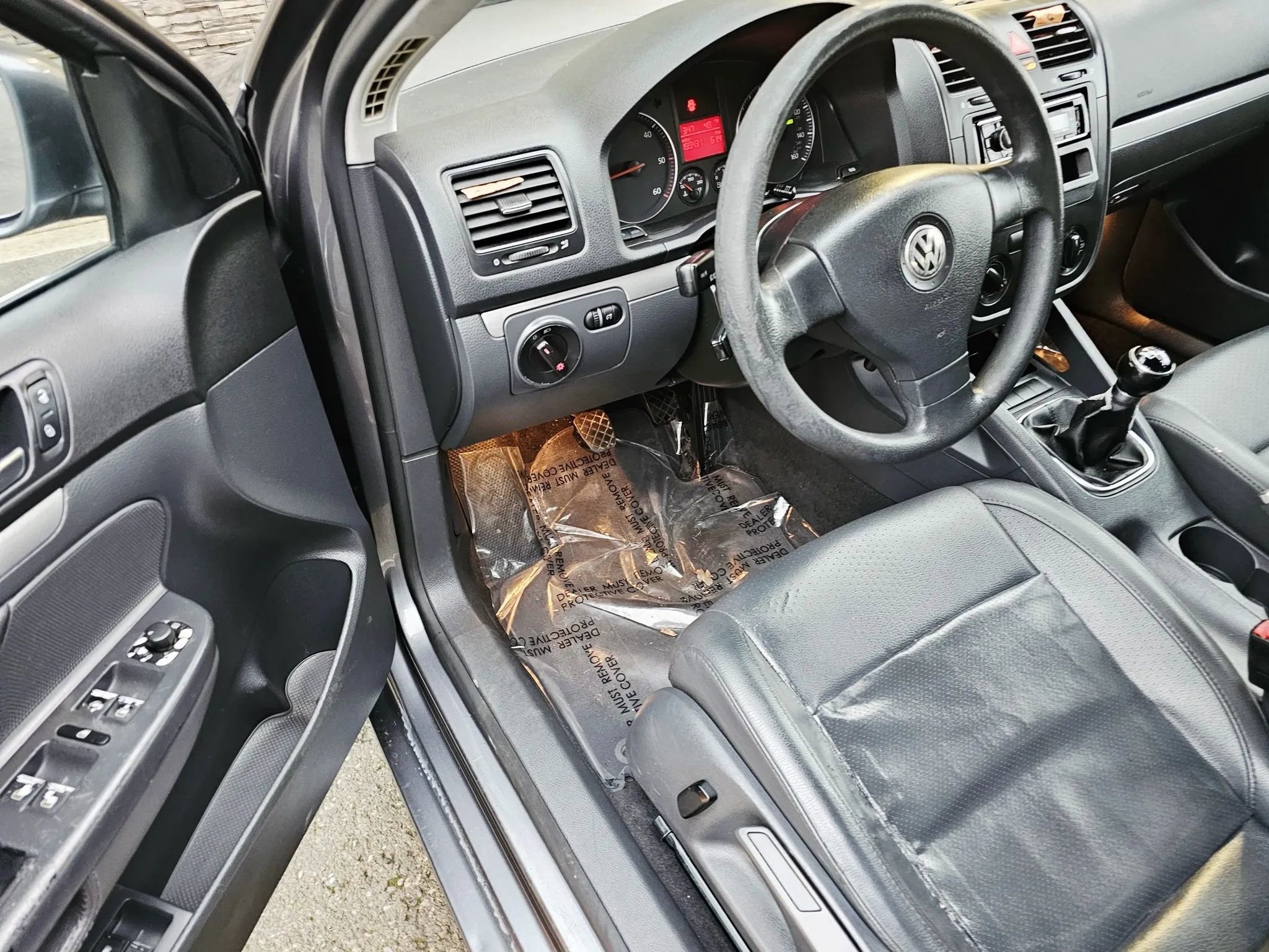 Used 2006 Volkswagen Jetta TDI FWD image 9