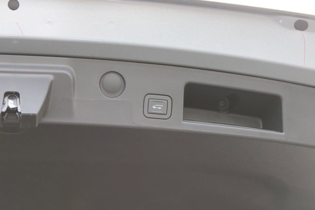 New 2026 Chevrolet Equinox LT image 17