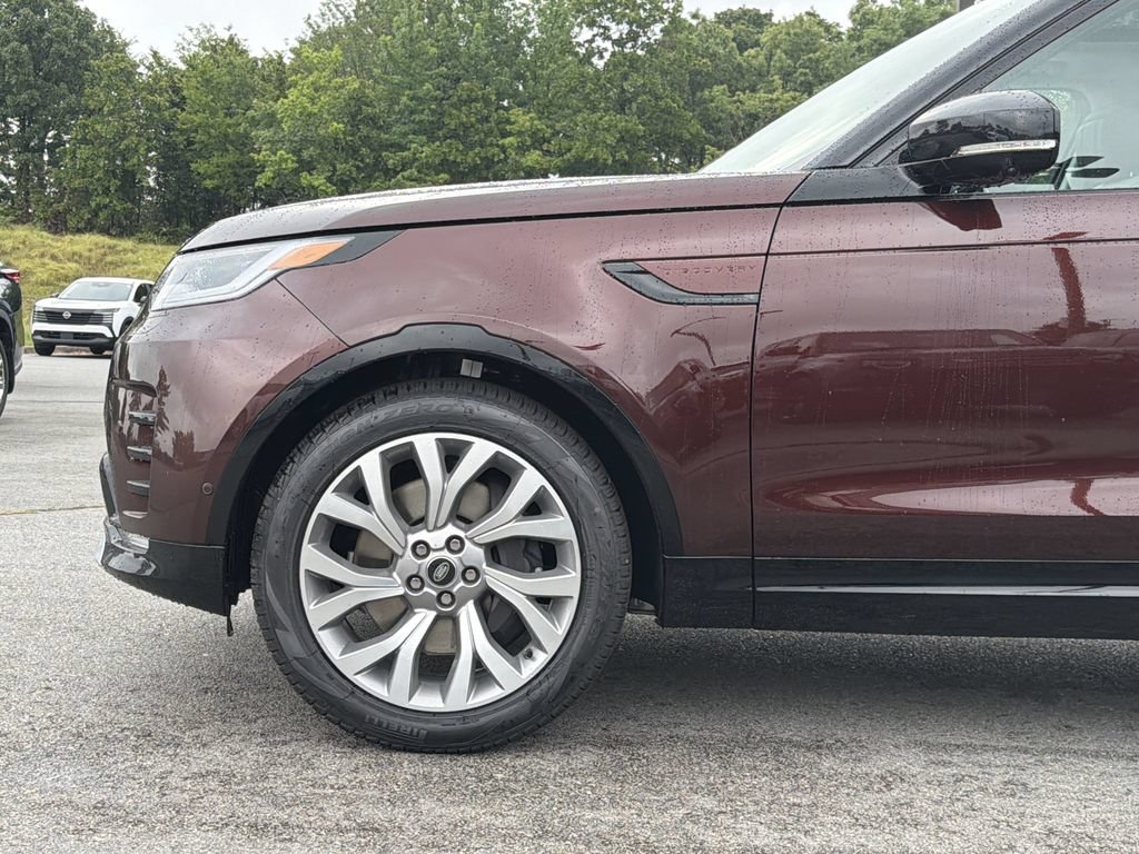 New 2026 Land Rover Discovery Limited Edition AWD/4WD image 9