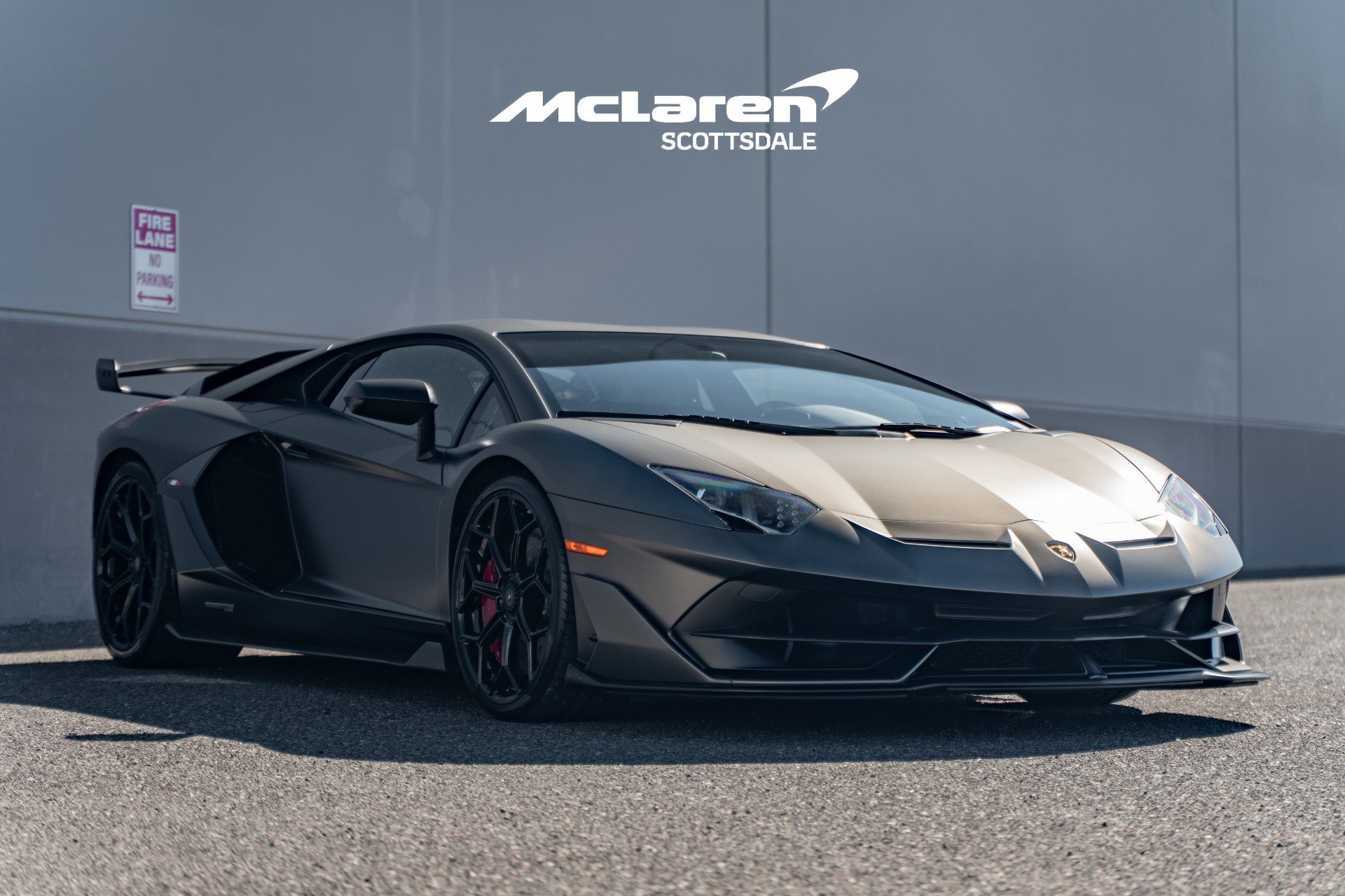 Used 2020 Lamborghini Aventador SVJ AWD/4WD image 9