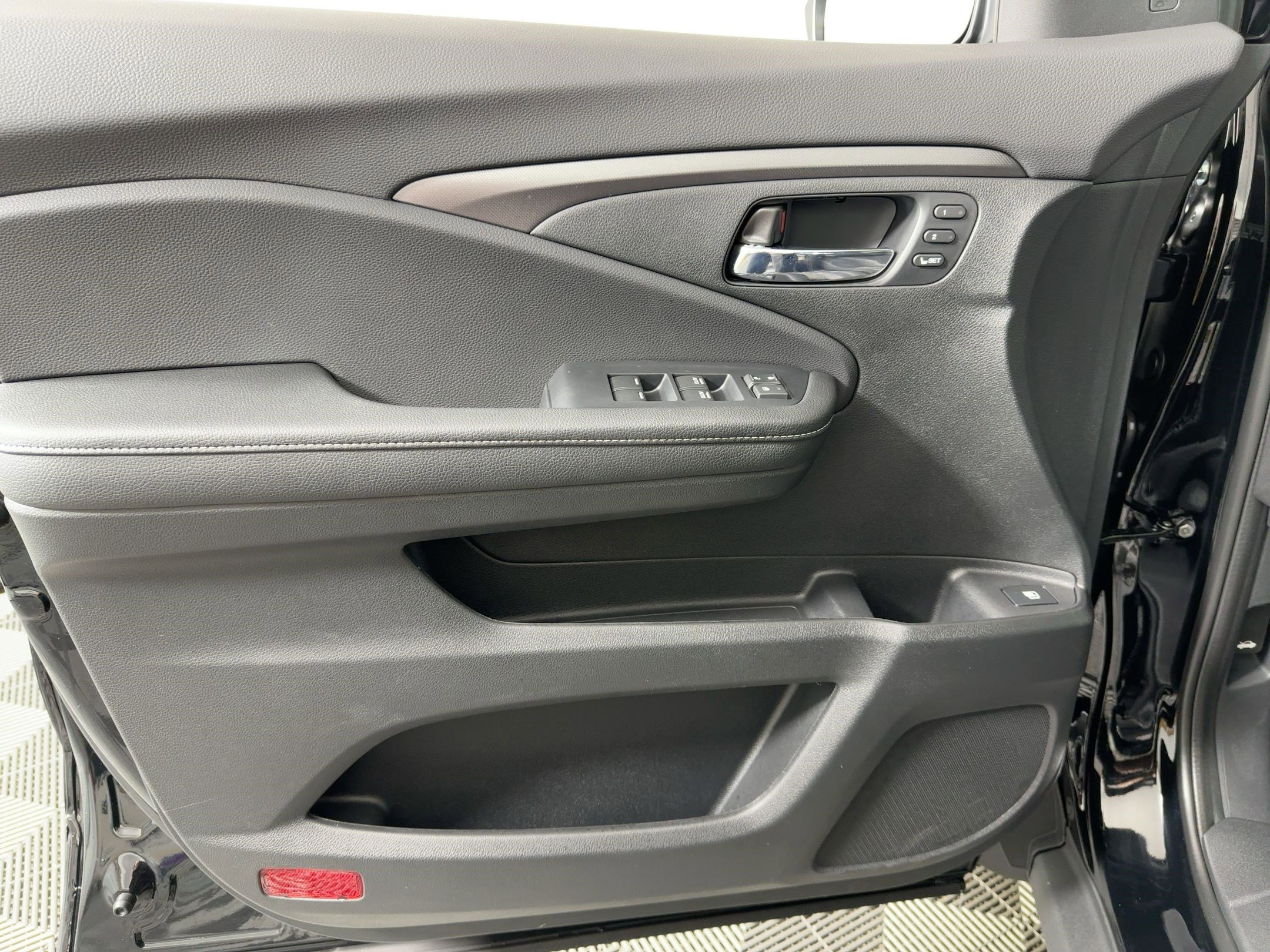 New 2026 Honda Ridgeline RTL image 17