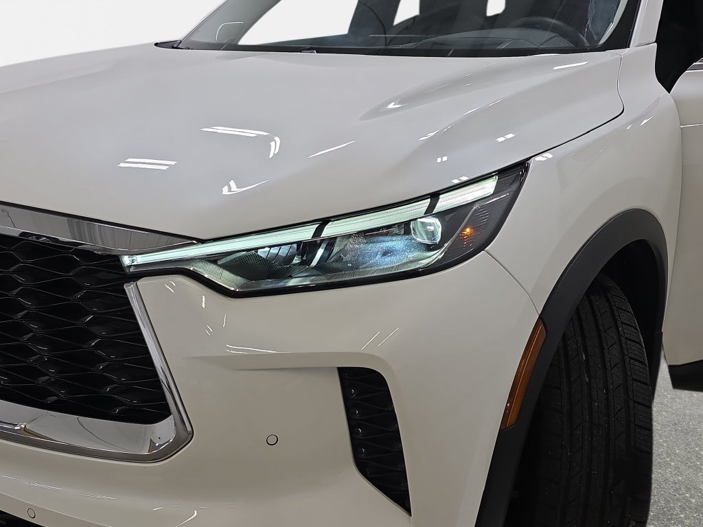Certified 2023 INFINITI QX60 Luxe w/ Vision Package AWD/4WD image 28