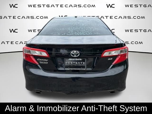 Used 2014 Toyota Camry SE w/ Moonroof Package FWD image 8