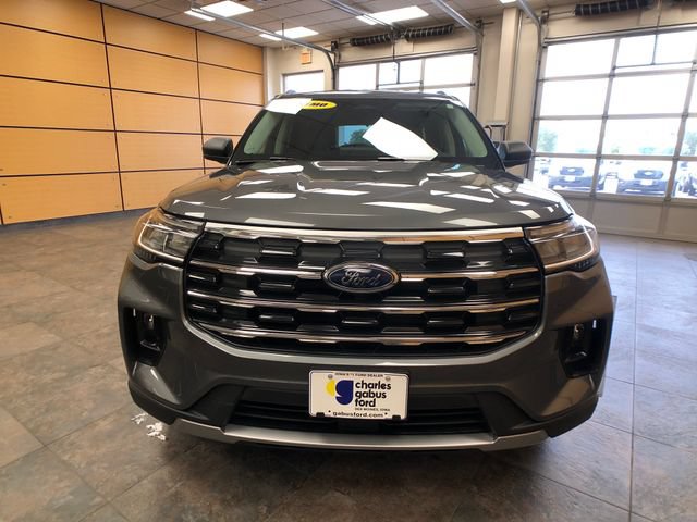 New 2026 Ford Explorer Active w/ Active Comfort Package AWD/4WD image 2