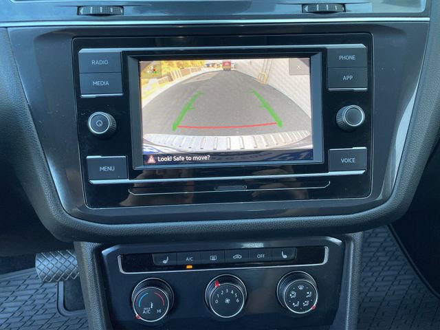 Used 2022 Volkswagen Tiguan S image 13