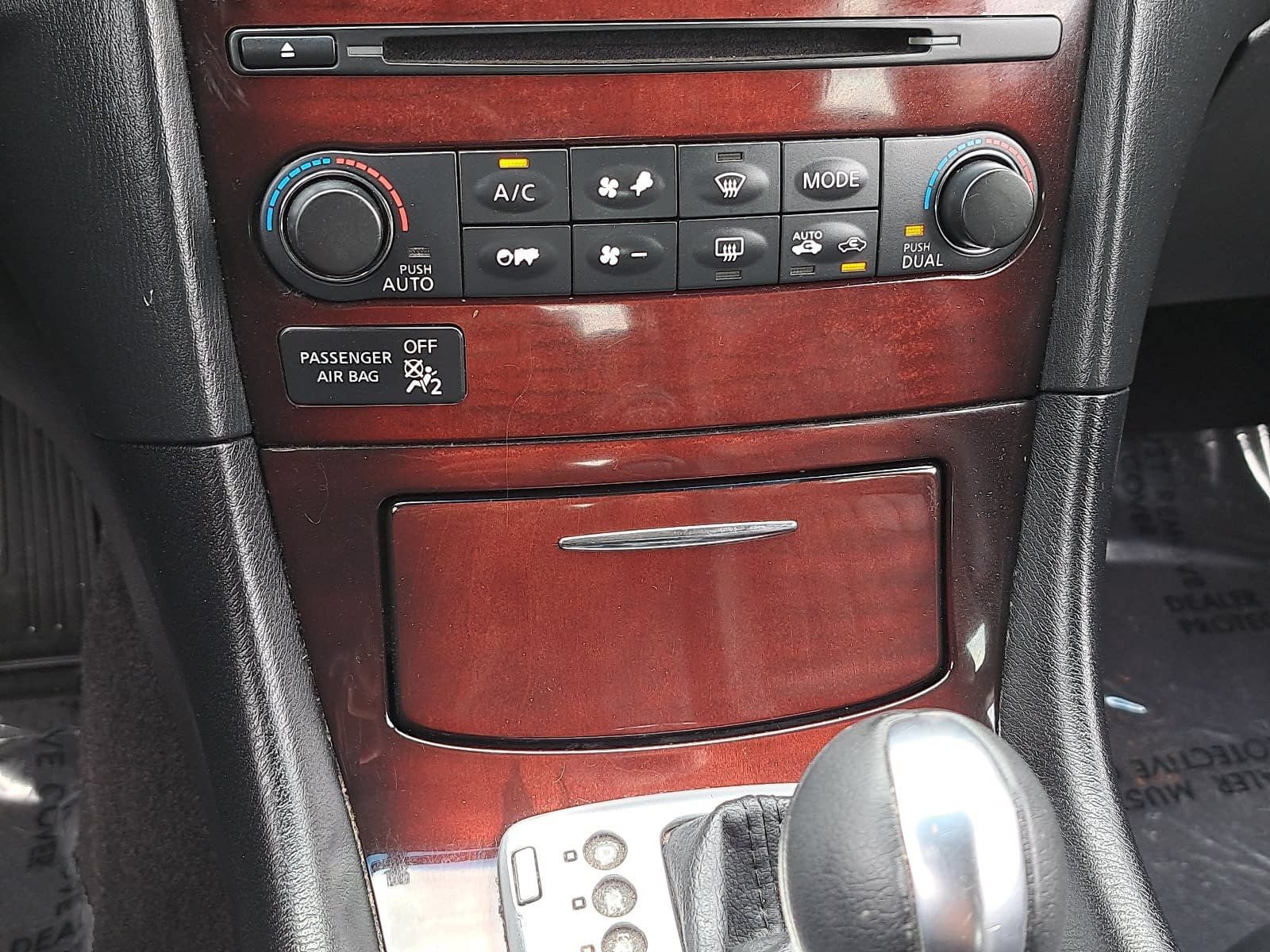Used 2016 INFINITI QX50 2WD w/ Deluxe Touring Package image 25