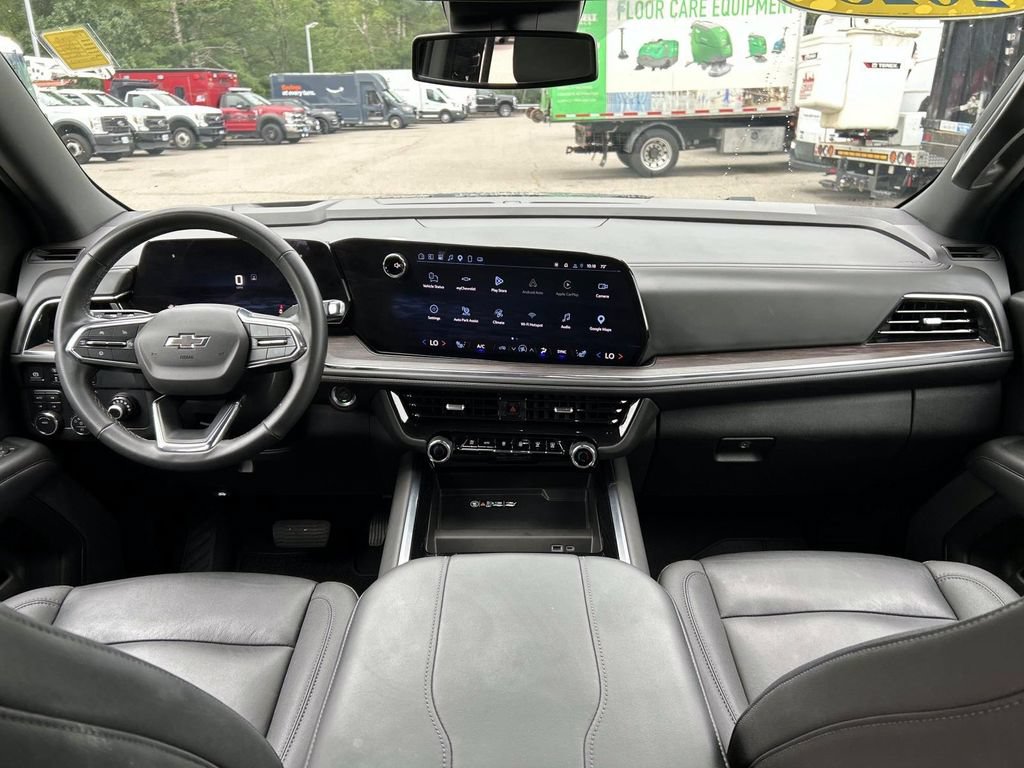 Used 2025 Chevrolet Tahoe Z71 AWD/4WD image 22