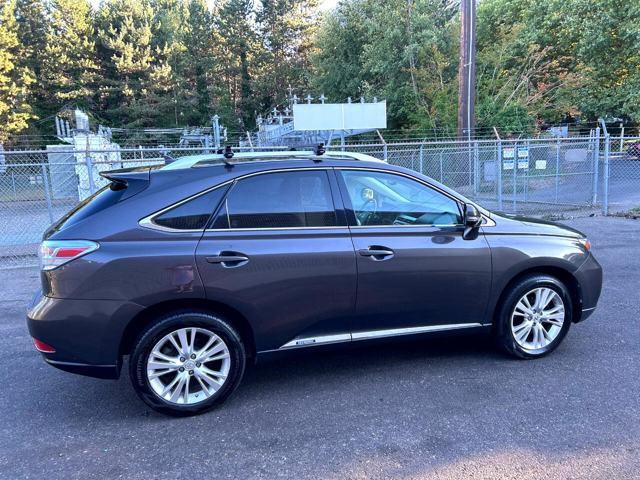 Used 2010 Lexus RX 450h AWD image 4