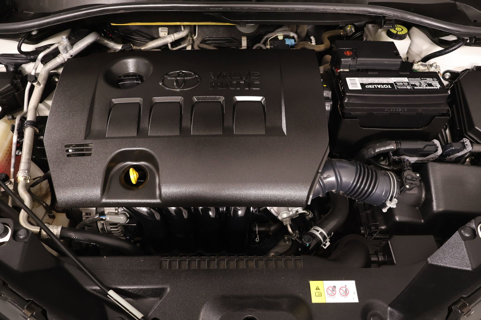 Used 2019 Toyota C-HR XLE FWD image 18