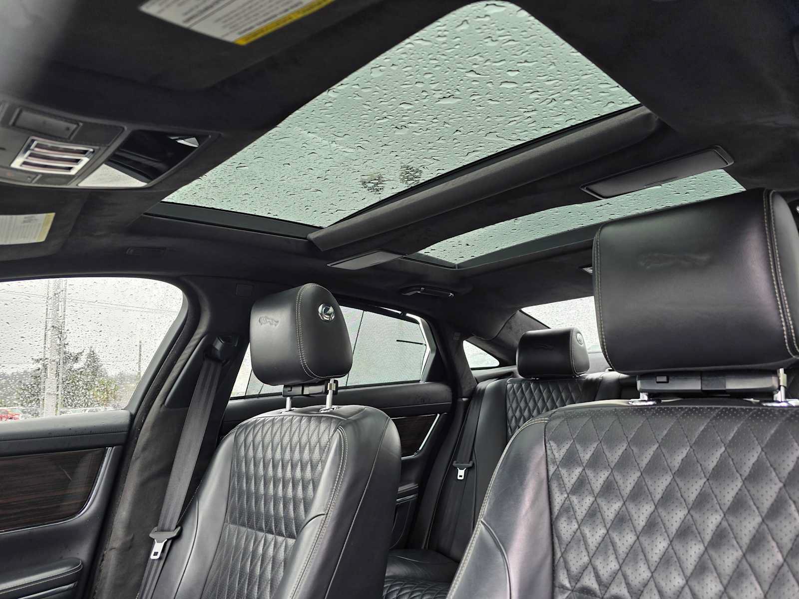 Used 2019 Jaguar XJ L Portfolio RWD image 21