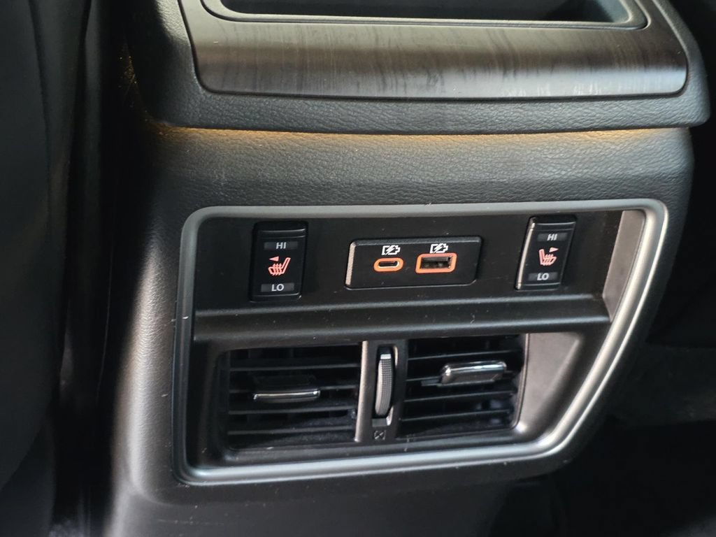 Used 2022 Nissan Murano Platinum w/ Cargo Package FWD image 12