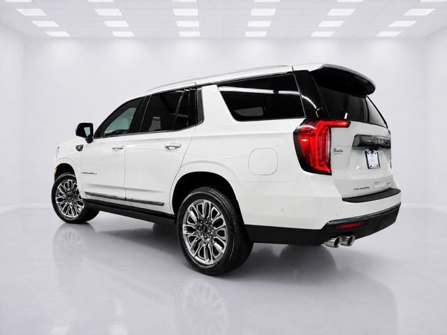 Used 2023 GMC Yukon Denali Ultimate AWD/4WD image 10