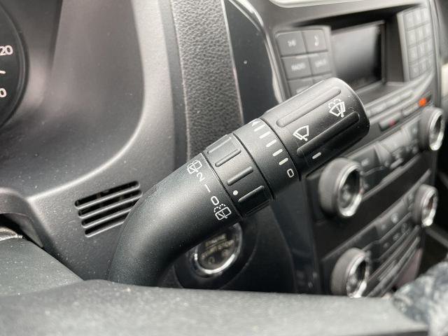 Certified 2018 Ford Explorer XLT FWD image 16