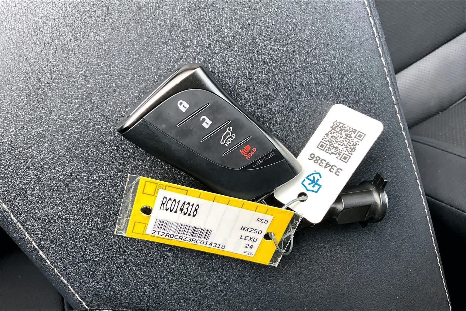 Used 2024 Lexus NX 250 FWD w/ Towing Package (2000 Lbs) image 15