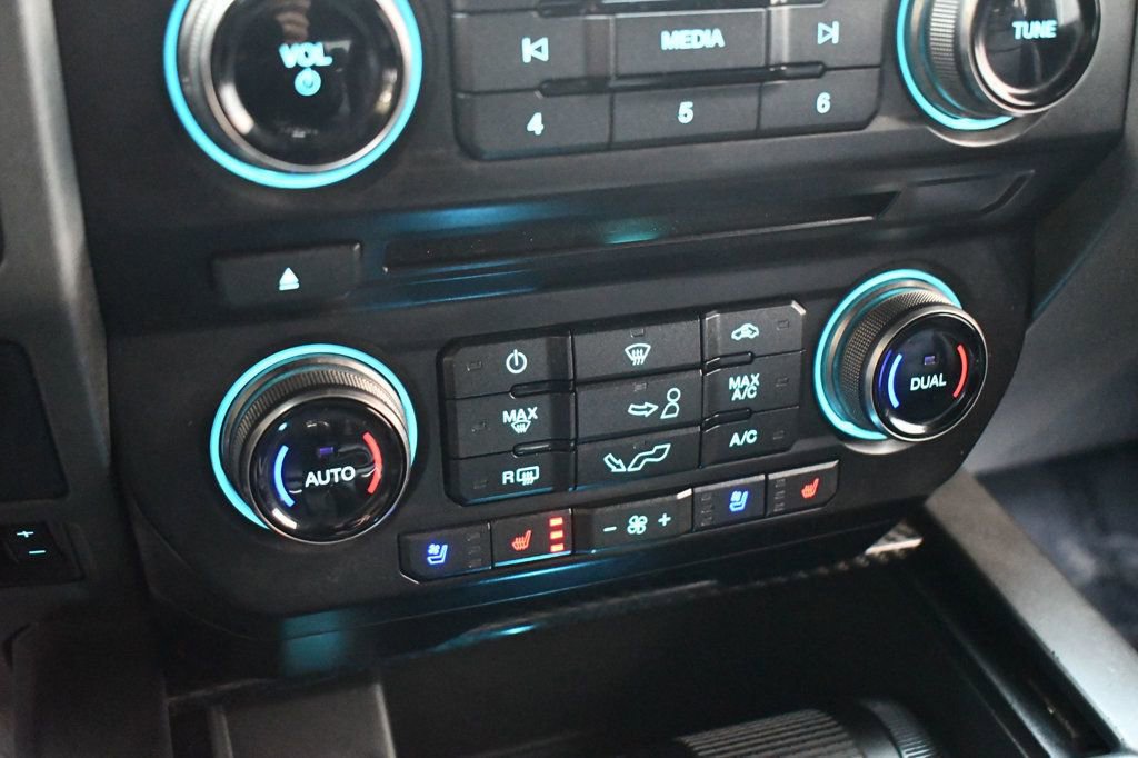 Used 2018 Ford F150 Raptor w/ Equipment Group 802A Luxury image 41